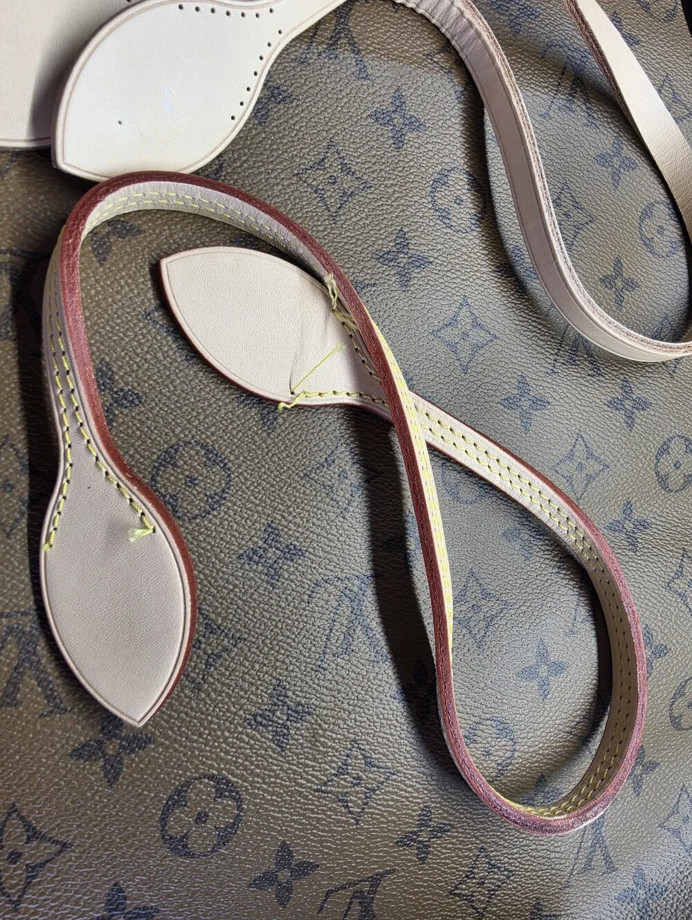 Louis Vuitton Luxury Leather Bag Straps and Side Laces - Cream with Red Edge